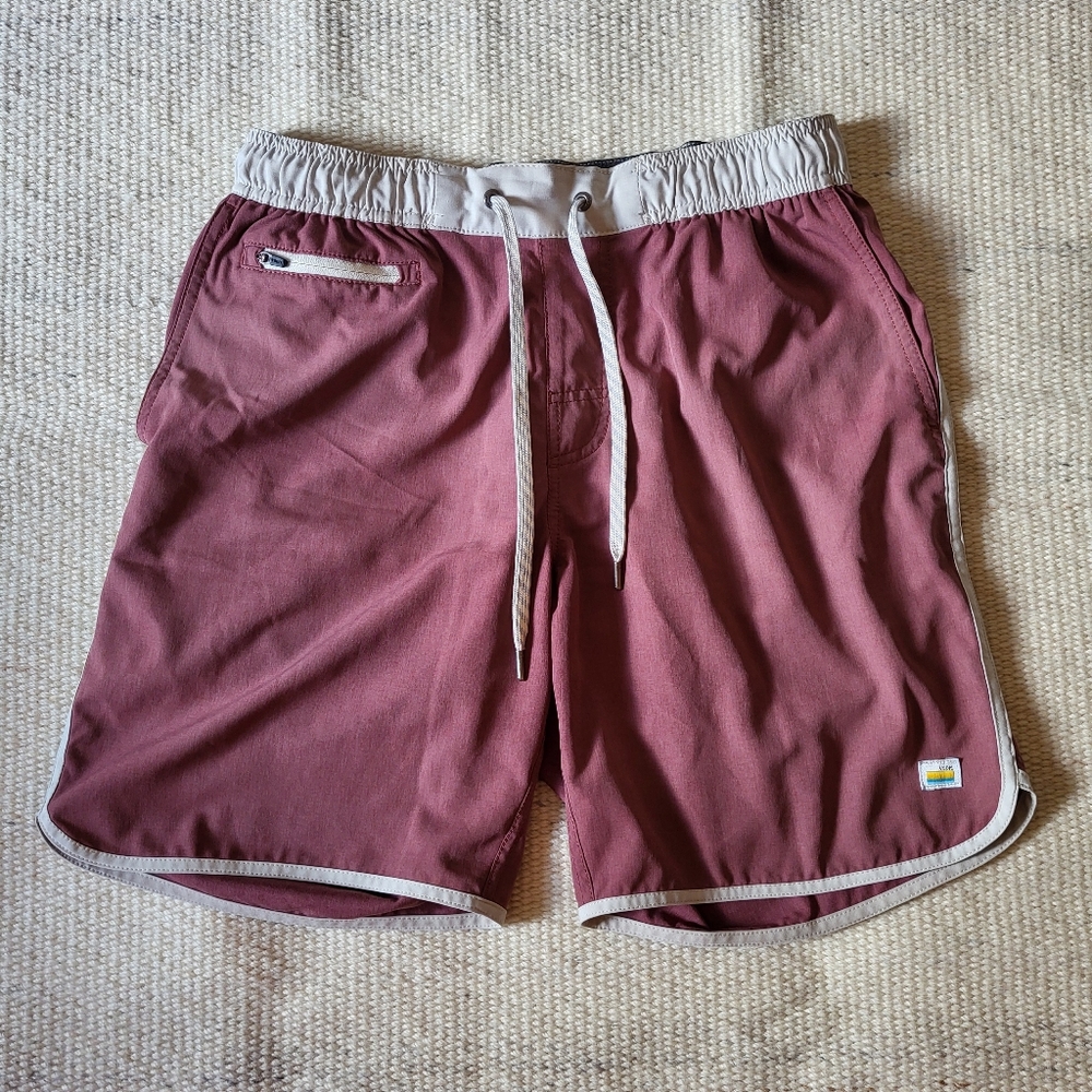 Vuori Men's Banks Shorts 7.5" in Terracotta Linen Size Small